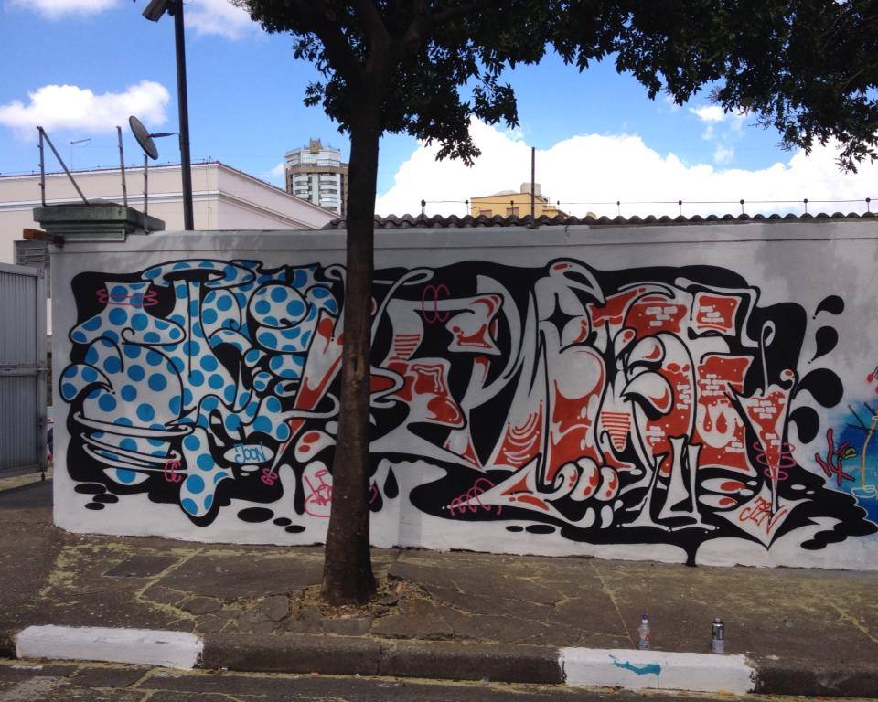 titi freak graffiti sp street art (14)