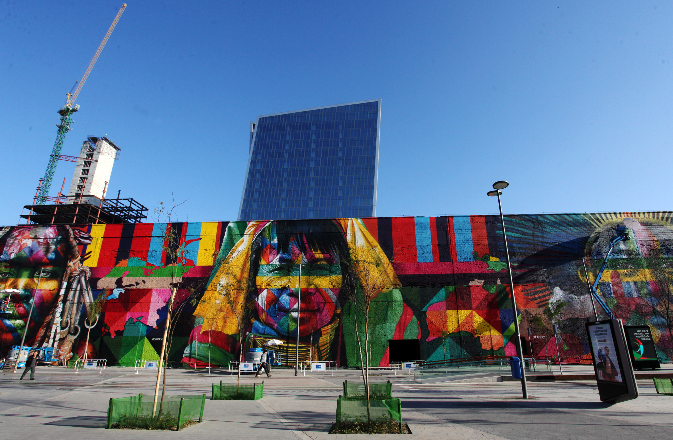 mural eduardo kobra rio de janeiro las etnias olimpiadas 2016 maior graffiti do mundo (2)